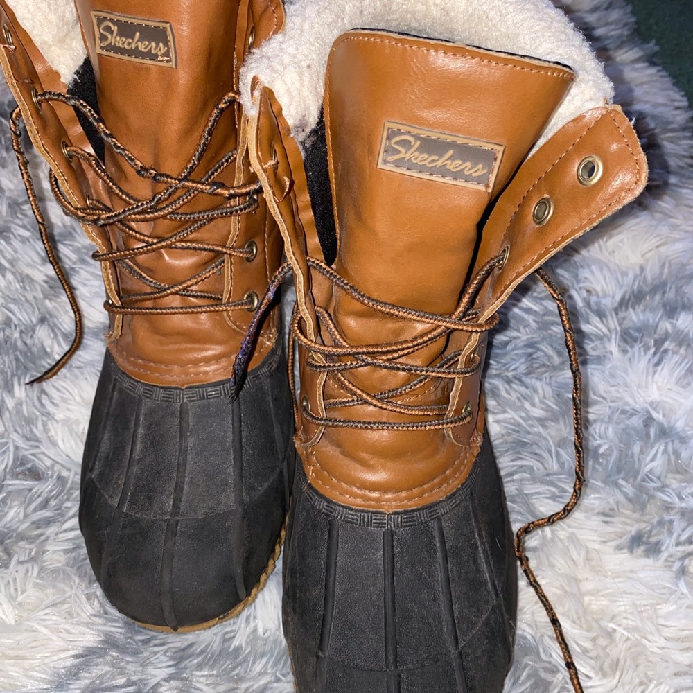 skechers duck boots, could use new laces!